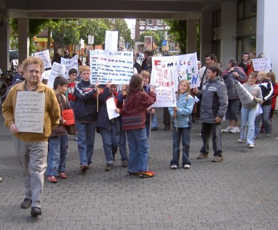 Wesel: Demo gegen Abschiebung der Familie Erkil