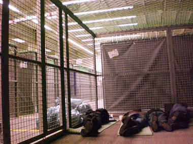 Wie in Guantanamo: Gefangenensammelstelle bei G8 Heiligendamm
