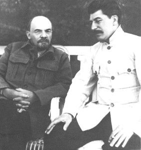 Lenin und Stalin - Führer der sozialistischen Revolution