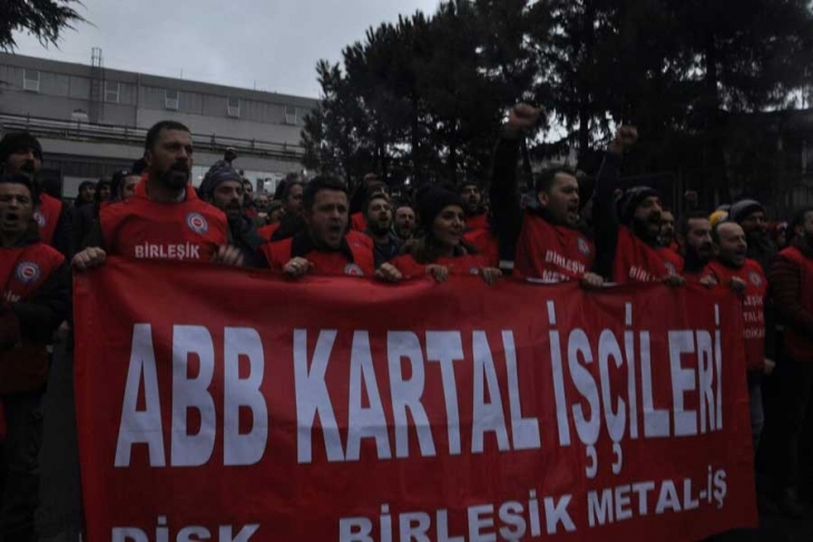 Metallarbeiter in der Türkei gegen das Streikverbot!