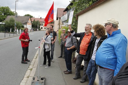 24.7.17, Drosendorf: Protest gegen Kriegsministerin von der Leyen