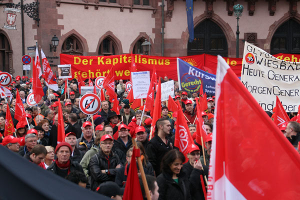 Der Kapitalismus gehört weg, Demo in Frankfurt, 10.11.2010
