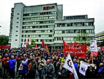 Behr, Stuttgart: Proteste gegen Entlassungen