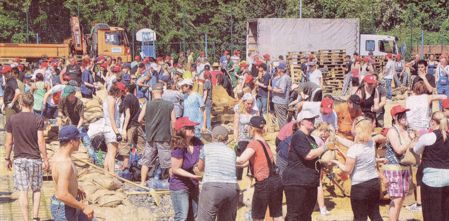 Gemeinsam und solidarisch gegen das Elbehochwasser