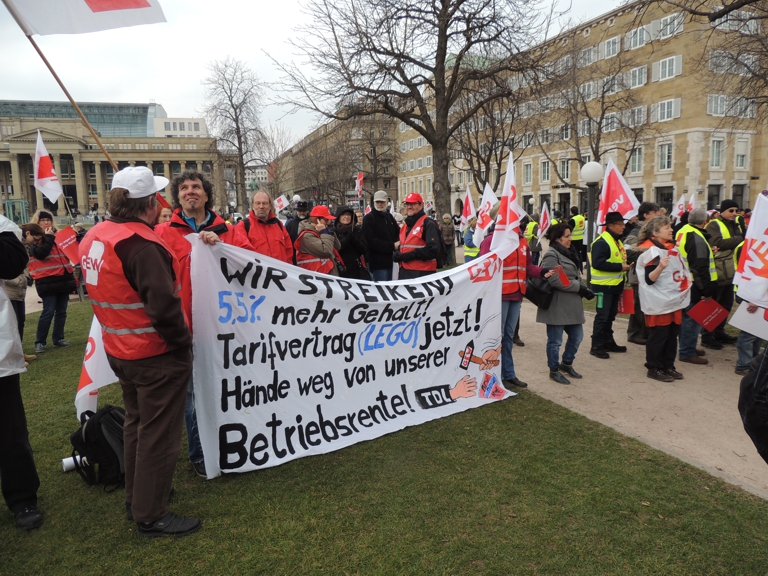 13.3.15, Stuttgart: Warnstreikaktion von verdi, GEW, DPG