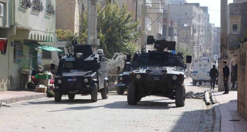 Türkische Armee terrorisiert Bevölkerung in Nusaybin