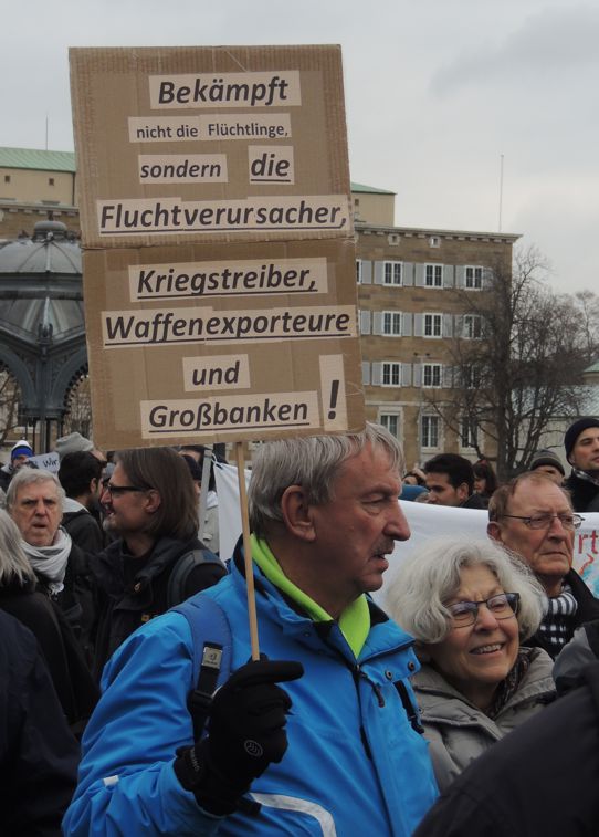 Stuttgart, 16.1.16: Fluchtursachen bekämpfen! Waffenhandel verbieten!