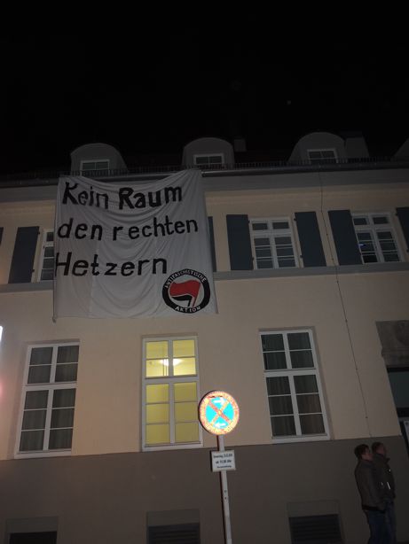 25.2.16, Backnang: Banner direkt gegenüber der AfD-Veranstaltung