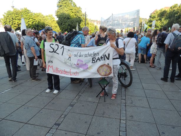 Stuttgart 21 - auf der schiefen Bahn ins Milliardenloch