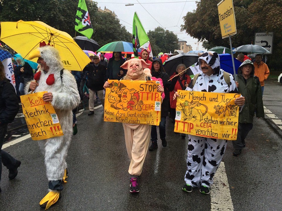 17.9.16, München: Gegen Chlorhühnchen und Genmanipulation