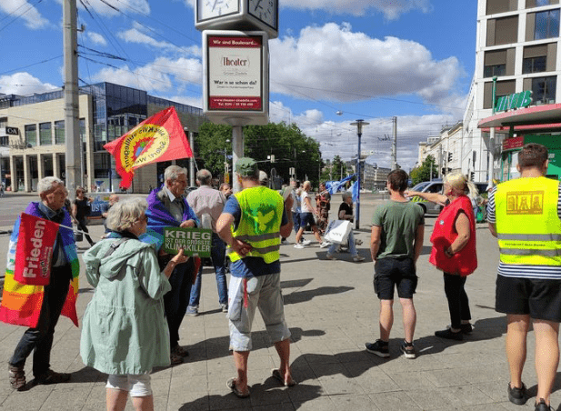 Protest gegen den Massenmord von Hiroshima, Protest gegen Kriegshetze von NATO und BRD!