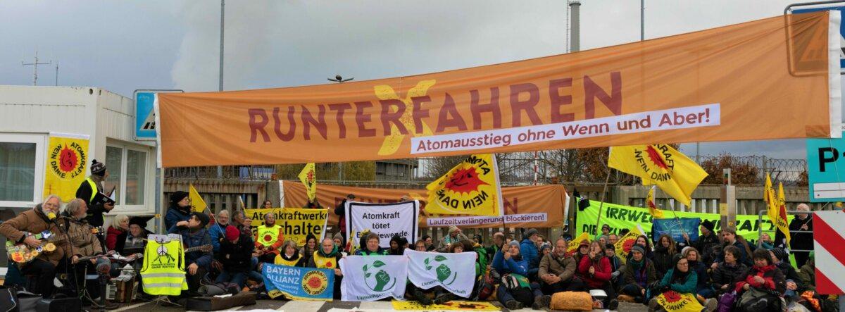 Sitzblockade vor AKW Neckarwestheim