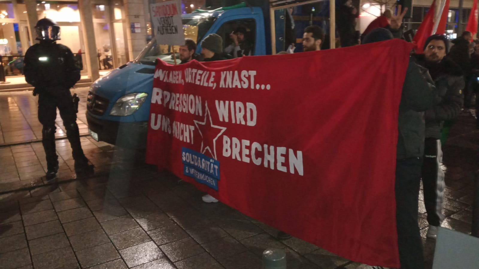 Stuttgart: Friedliche Gaza-Solidarität trotz Angriffen der Polizei!