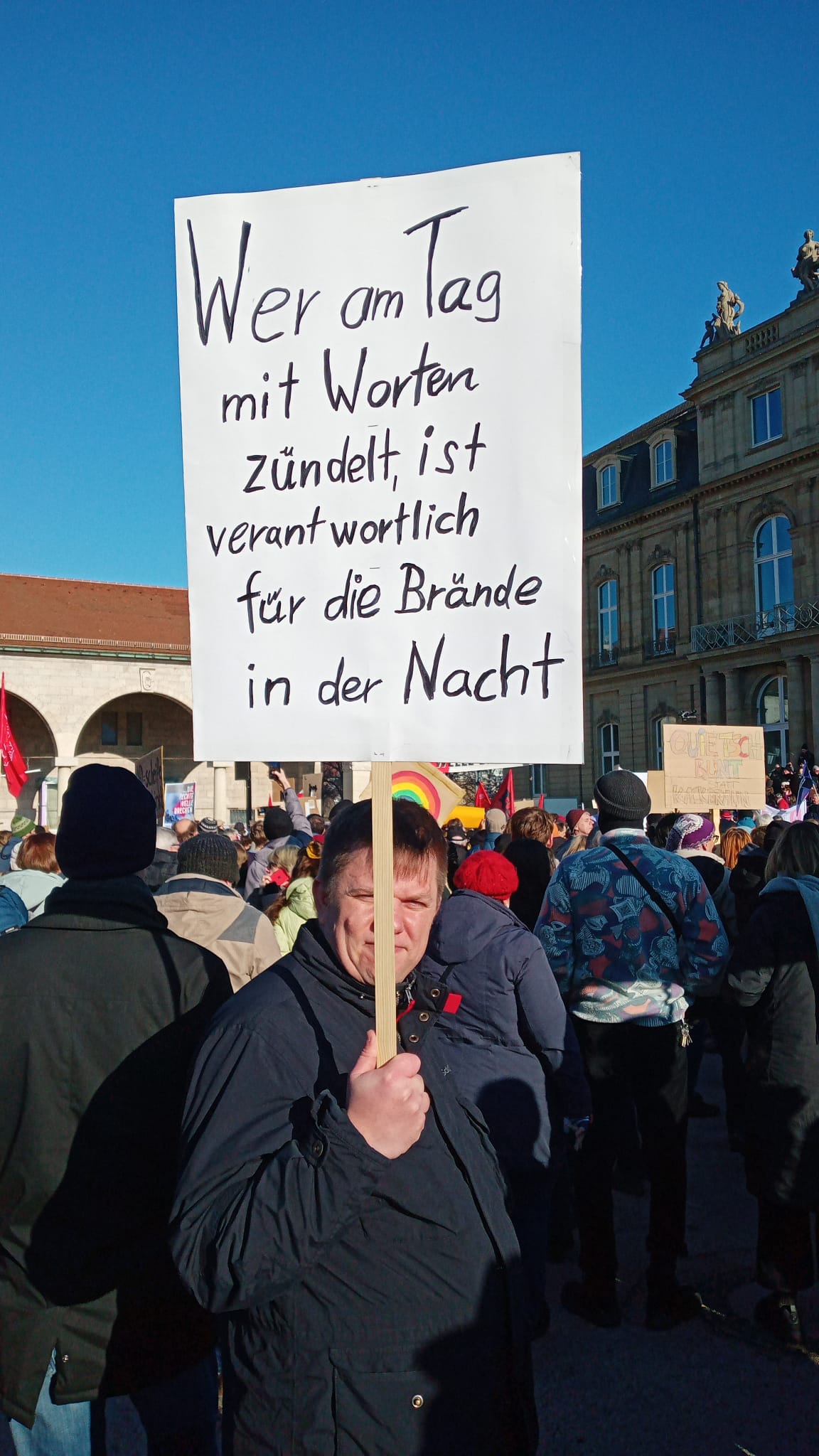 Deutschlandweit: Proteste gegen Rechtsentwicklung